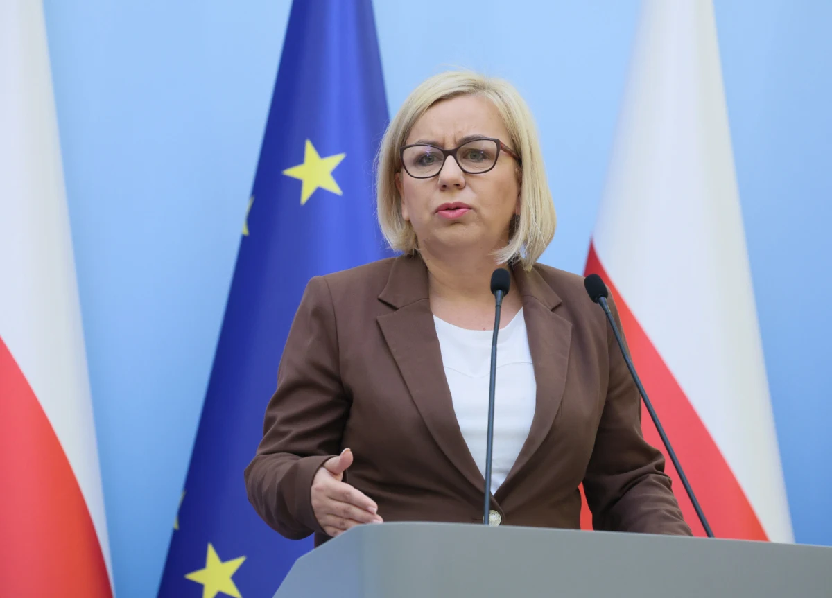 Jest wniosek o wyrażenie wotum nieufności wobec minister klimatu i środowiska Pauliny Hennig-Kloski. "Złożyliśmy wniosek o odwołanie jednego z najgorszych ministrów" - poinformował jeden z liderów Konfederacji, wicemarszałek Sejmu Krzysztof Bosak. "Podpisy ponad podziałami z dużą górką założone! Debata powinna odbyć się na pierwszym po świętach posiedzeniu Sejmu" - napisał poseł Konfederacji Krzysztof Mulawa. W podobnym tonie wpis zamieścił polityk Prawa i Sprawiedliwości Janusz Kowalski.