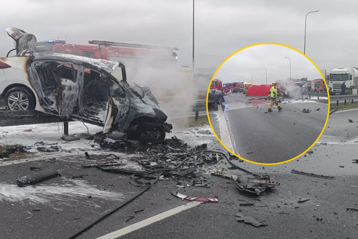 Jedna osoba zginęła w porannym zderzeniu trzech aut na S19 w Trzebownisku na Podkarpaciu. Policjanci wstępnie ustalili, że kierowca jednego z samochodów jechał pod prąd. 