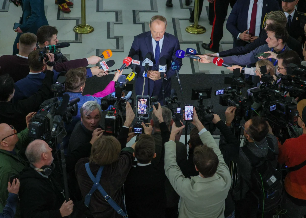 "W najbliższych dniach spodziewamy się eskalacji konfliktu na Bliskim Wschodzie" - zdradził w Sejmie premier Donald Tusk. Słowa szefa polskiego rządu padły w kontekście przygotowywania do wejścia w życie pakietu ustaw o obniżce cen paliw. Wypowiedzi zbiegają się z doniesieniami zachodnich mediów, które informują o zbliżającym się poważnym uderzeniu na Iran.