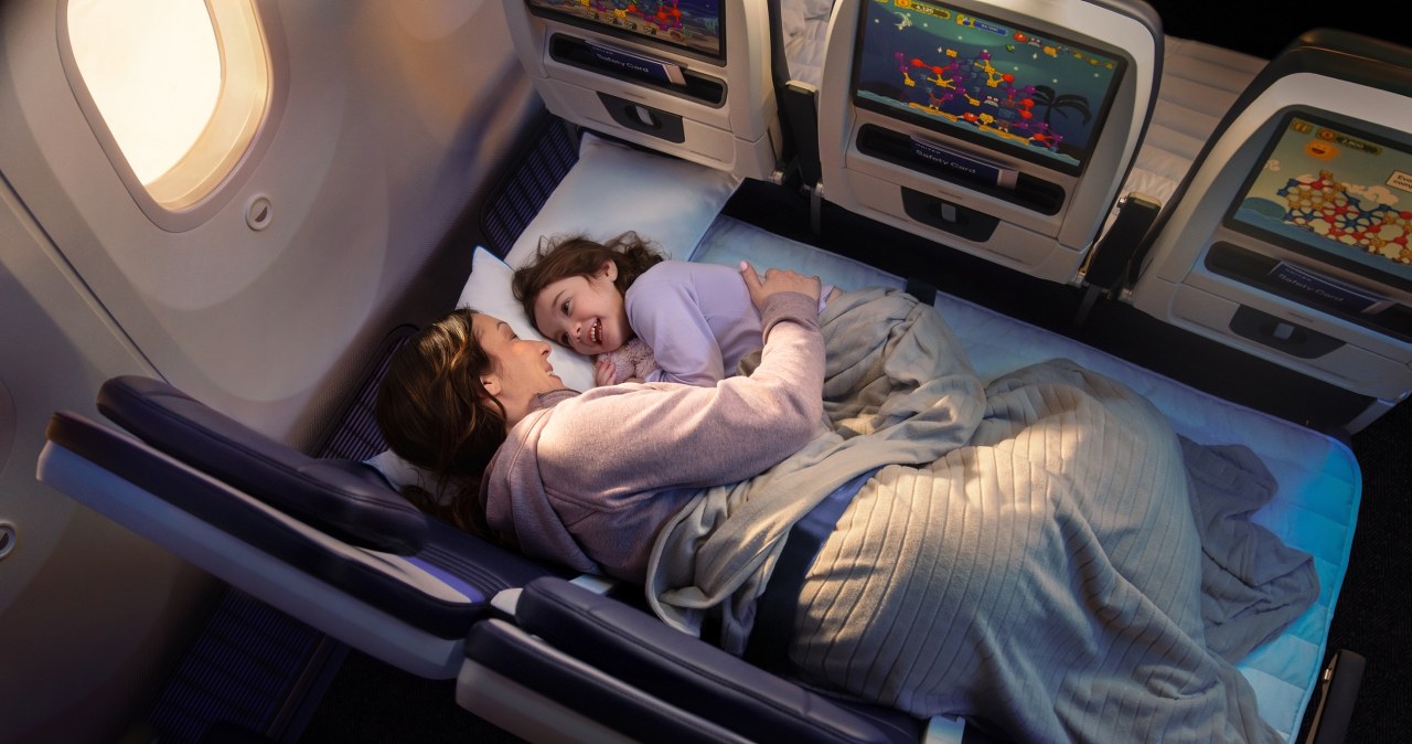 Kup cały rząd i śpij w samolocie. Rewolucyjny pomysł linii lotniczej