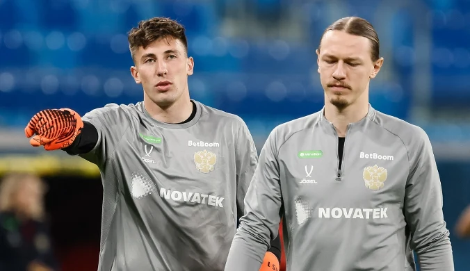 Męczarnie Rosjan z 131. drużyną świata. Do tego fatalny błąd bramkarza