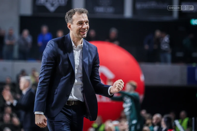 Polski trener robi furorę. Podjął zaskakującą decyzję. Ujawnia, dlaczego