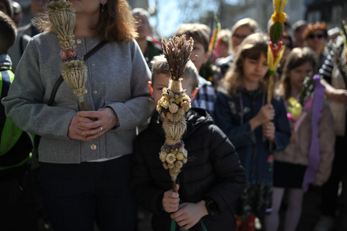 "Radość miesza się ze smutkiem". Niedziela Palmowa rozpoczyna Wielki Tydzień