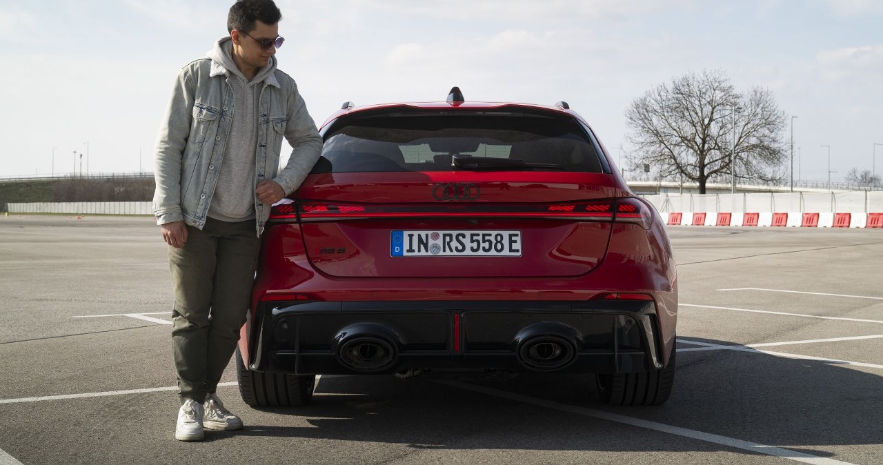 Audi RS5 robi 100 km/h w 3,6 s, a waży 2,3 t. I potrafi driftować
