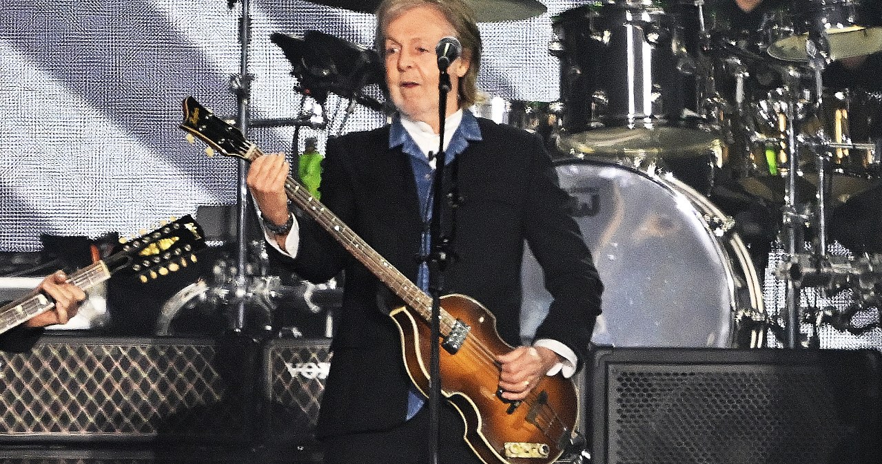 Zwrócił uwagę na zachowanie fanów. "Dziewczyny tego nie robiły"