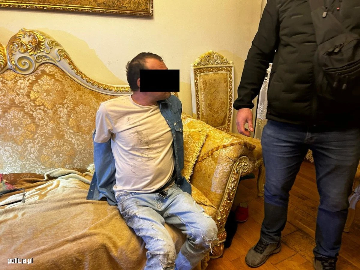 42-letnia kobieta i 51-letni mężczyzna w warunkach recydywy wyłudzili 120 tys. złotych od starszej kobiety, podszywając się pod policję i wykorzystując jej naiwność. Jeden z oszustów był poszukiwany i miał do odbycia karę więzienia za podobne przestępstwo.