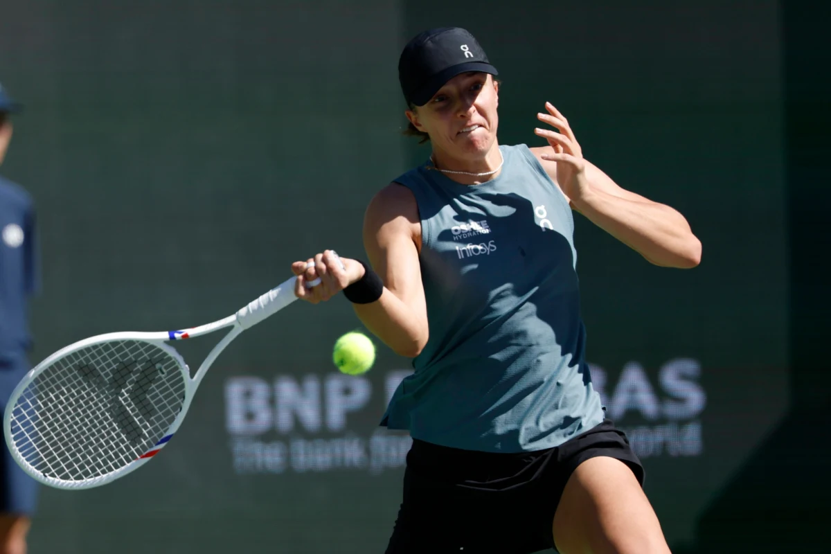 Iga Świątek spadła z trzeciego na czwarte miejsce w rankingu WTA. Na miejsce Polki wskoczyła Amerykanka Coco Gauff. Na czele wciąż Białorusinka Aryna Sabalenka z wyraźną przewagą nad Jeleną Rybakiną z Kazachstanu.