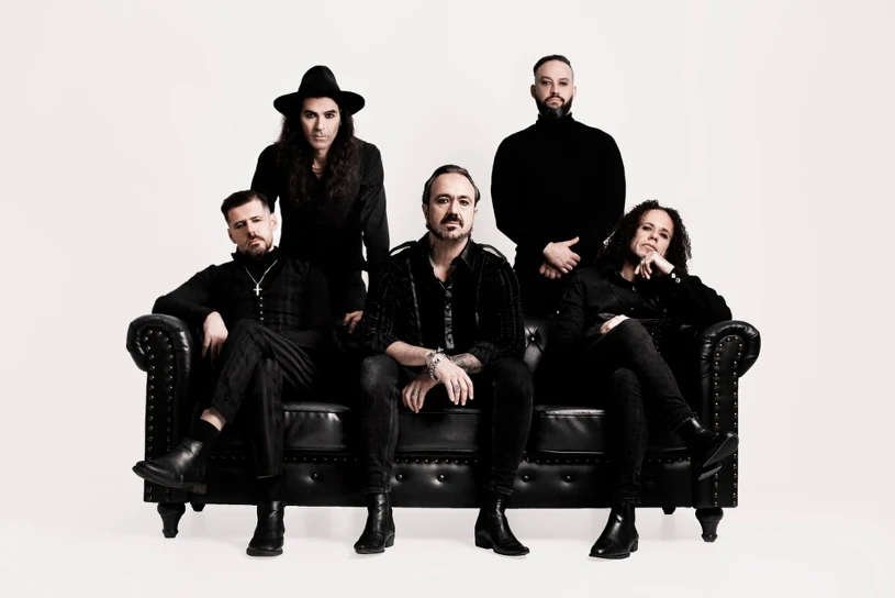 "Krucjata przeciwko upadkowi". Co szykują przed powrotem do Polski?