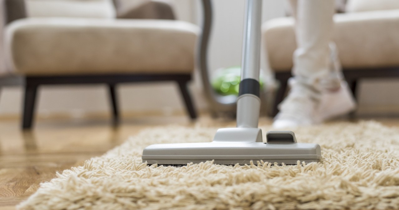 Czyszczenie dywanu przed Wielkanocą? Oto 4 sprawdzone triki naszych babć