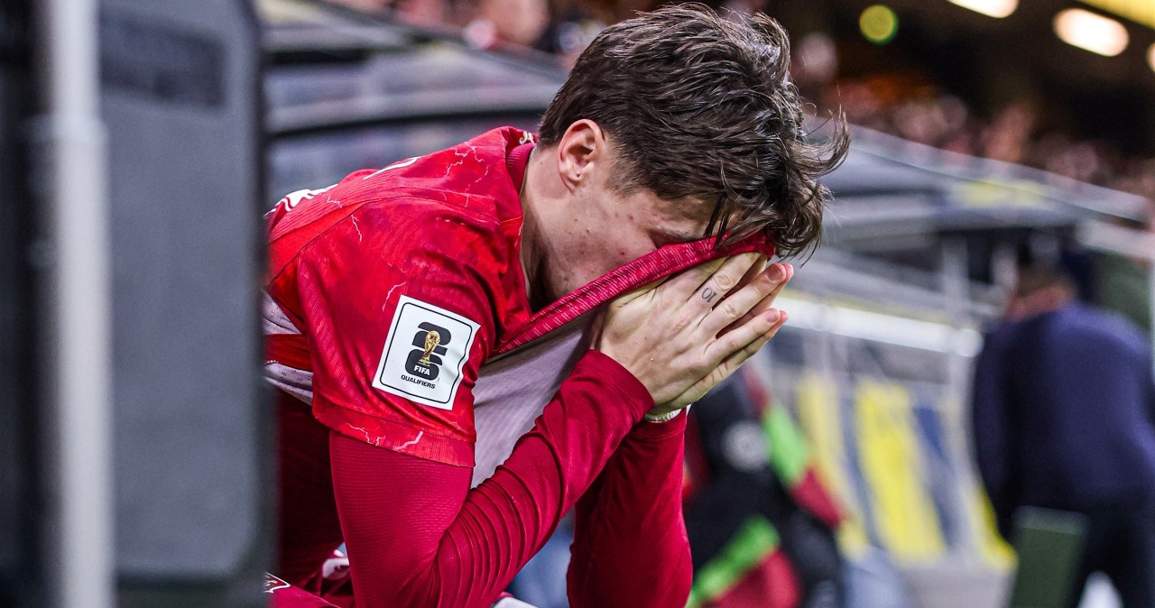 Piekło kadry Urbana. To działo się w polskiej szatni po faulu Zalewskiego