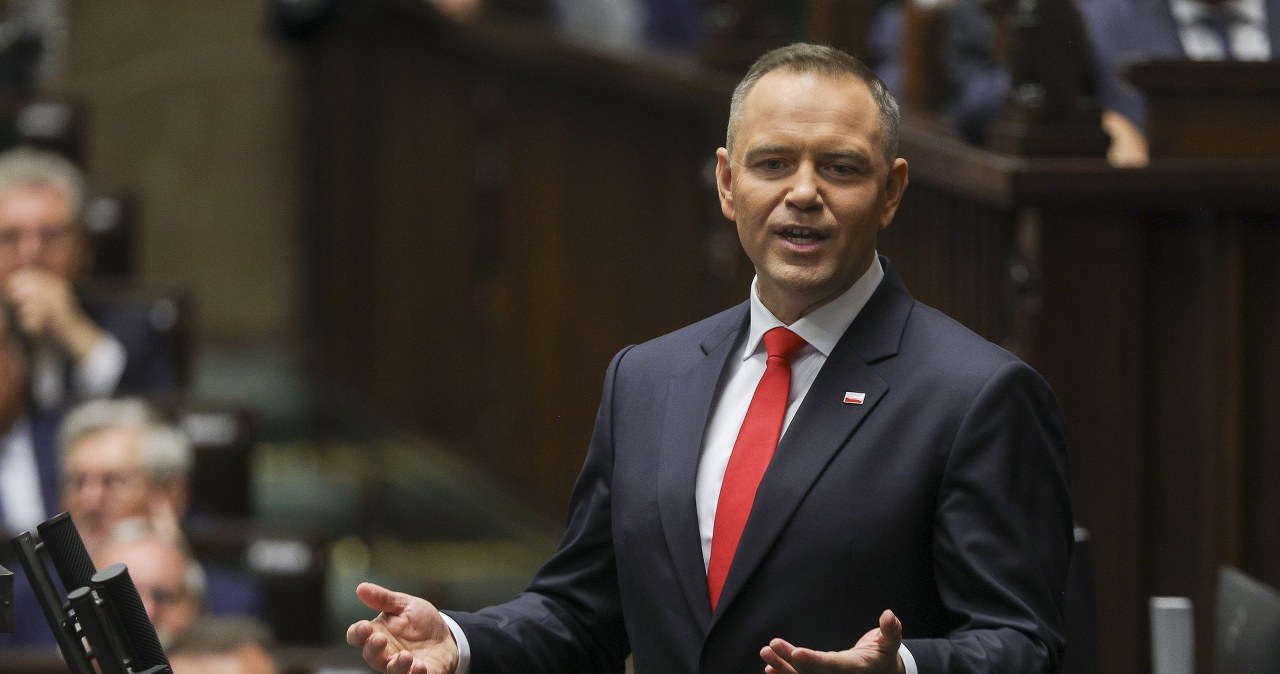 Zaprzysiężenie sędziów TK. Nowy sondaż, jasny sygnał dla Nawrockiego Zaprzysiężenie sędziów TK. Nowy sondaż, jasny sygnał dla Nawrockiego