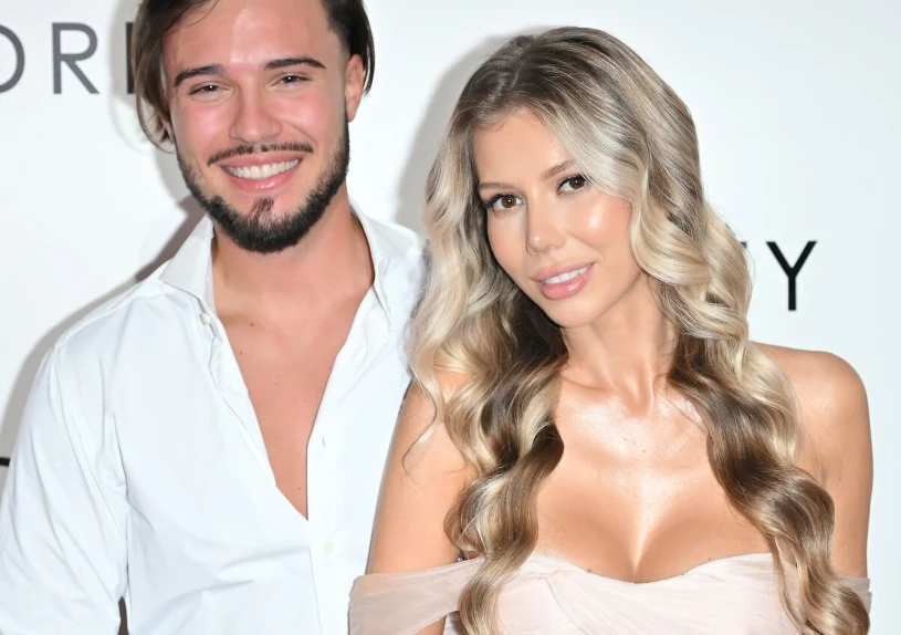 Ich relacja zaczęła się od oszustwa. Dziś są szczęśliwie zaręczeni