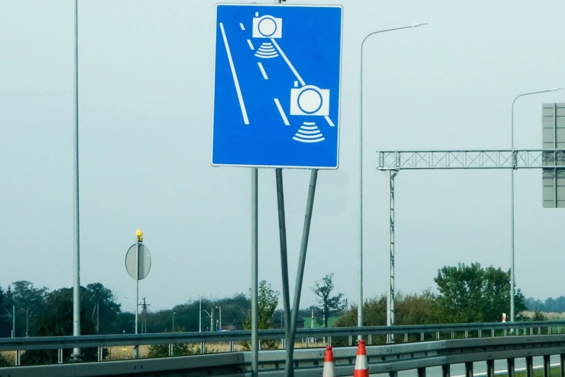 Najdłuższy odcinkowy pomiar prędkości w Polsce już działa. Gdzie się znajduje?