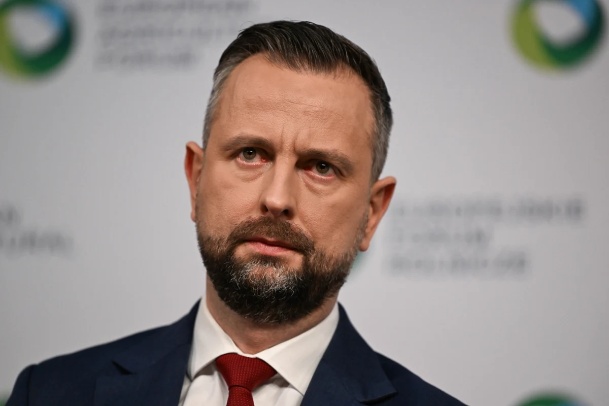 Jest reakcja ministra obrony narodowej Władysława Kosiniaka-Kamysza na słowa amerykańskiego prezydenta Donalda Trumpa o możliwym opuszczeniu NATO przez USA. "Nie ma NATO bez Stanów Zjednoczonych, ale nie ma też potęgi amerykańskiej bez NATO. Musimy zabiegać o ten sojusz, bo jest gwarancją naszego bezpieczeństwa" - powiedział.