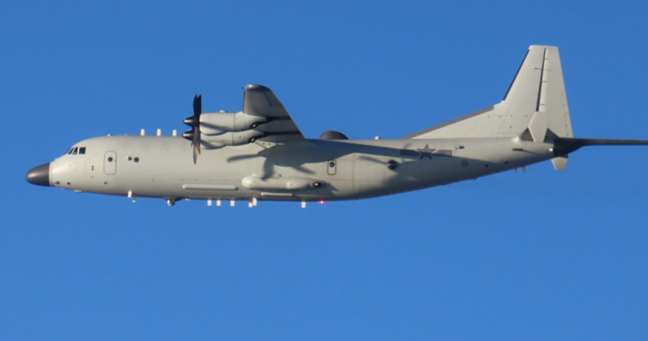 Chiński samolot wojskowy w pobliżu Japonii. Poderwano myśliwce