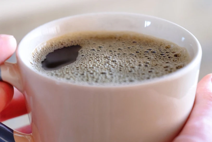 Codzienna kawa wcale nie dodaje energii? Sprawdź, co naprawdę pobudza