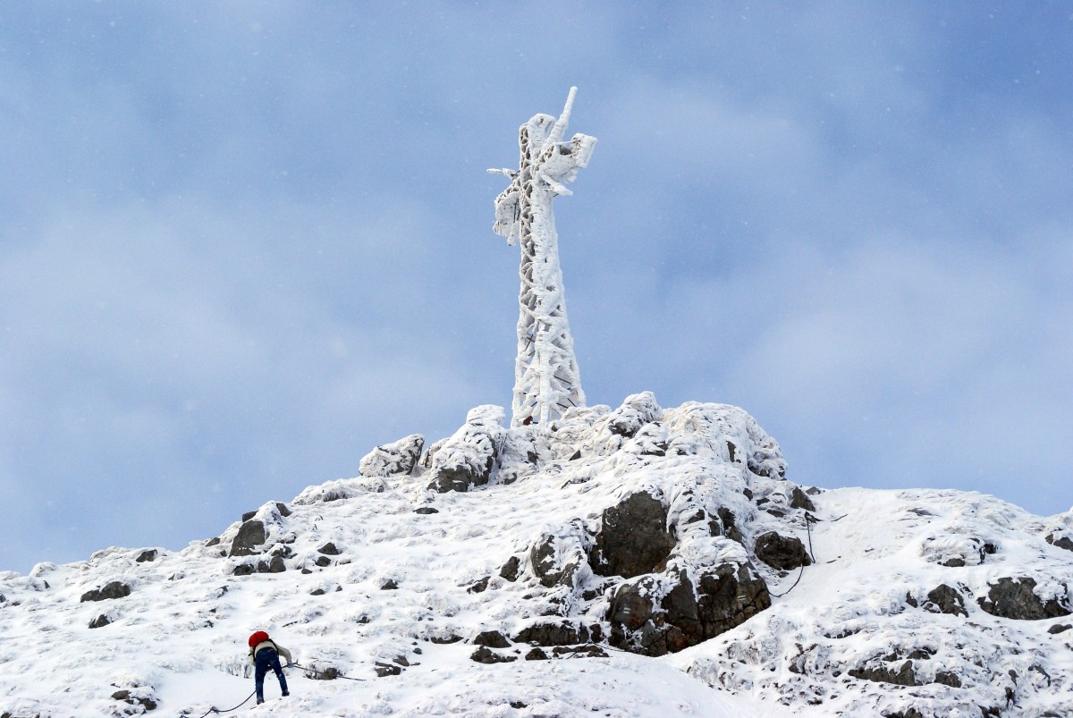 Rocznica śmierci Jana Pawła II. Krzyż na Giewoncie nie zostanie oświetlony