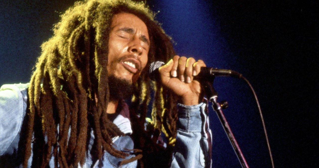 Nietypowa pamiątka po legendzie trafiła na aukcję. To kawałek jego włosów!