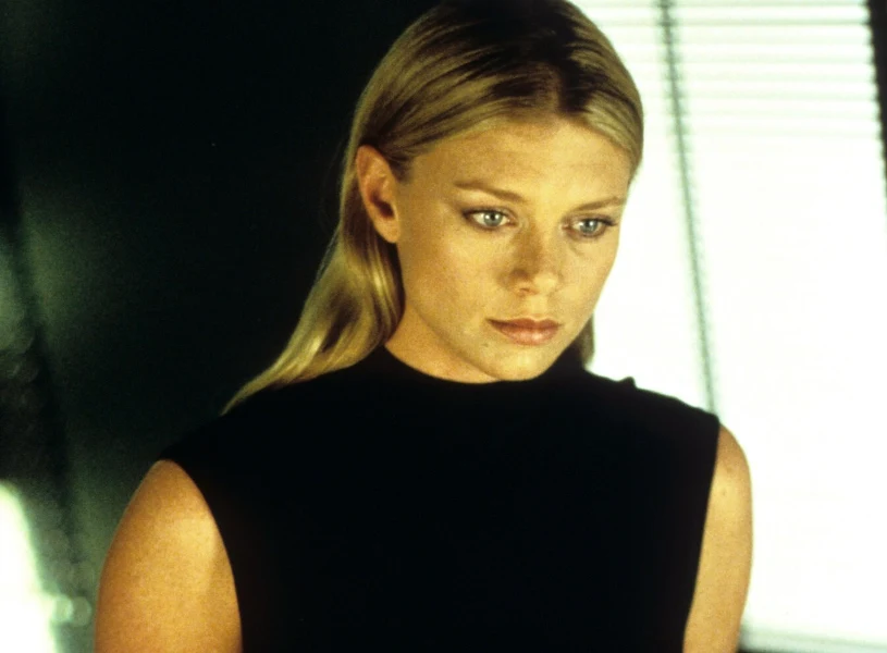 Od światowej sławy do spokojnego życia. Co stało się z serialową "Nikitą"?