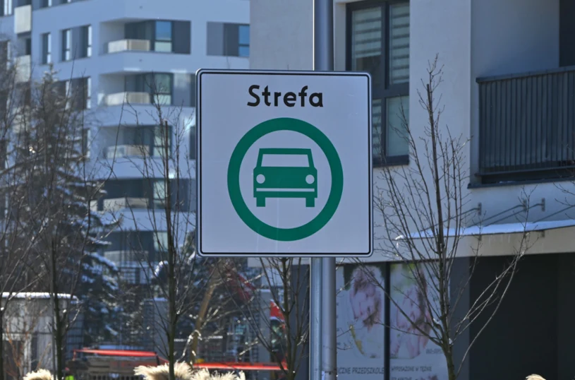 Młodzi kontra Strefa Czystego Transportu. Chcą płacić o połowę mniej