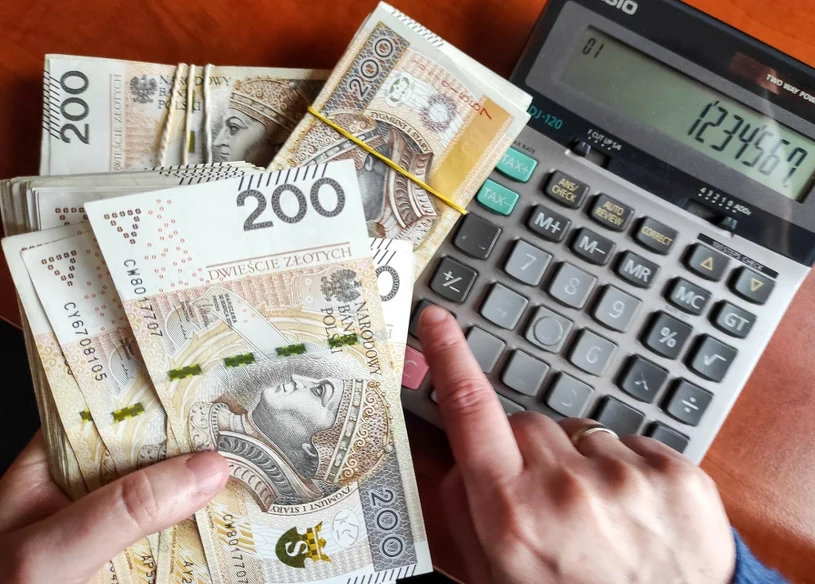 Ile gotówki można legalnie trzymać w domu? Przepisy mówią jasno