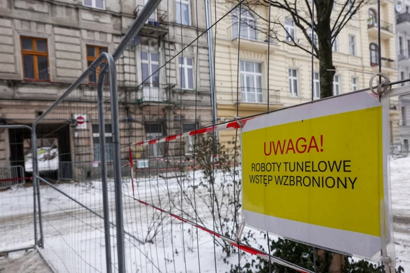 Najpierw remont, teraz burzenie. Tak wygląda budowa tunelu w Łodzi