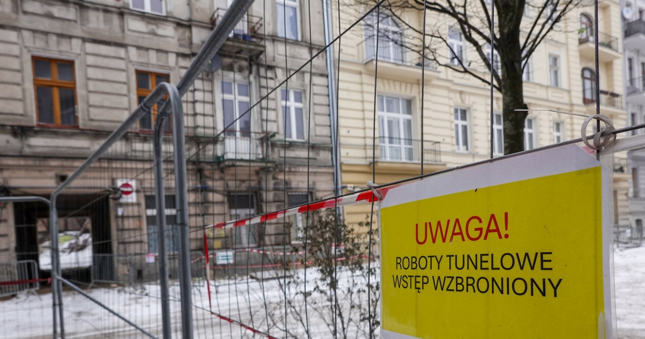 Najpierw remont, teraz burzenie. Tak wygląda budowa tunelu w Łodzi