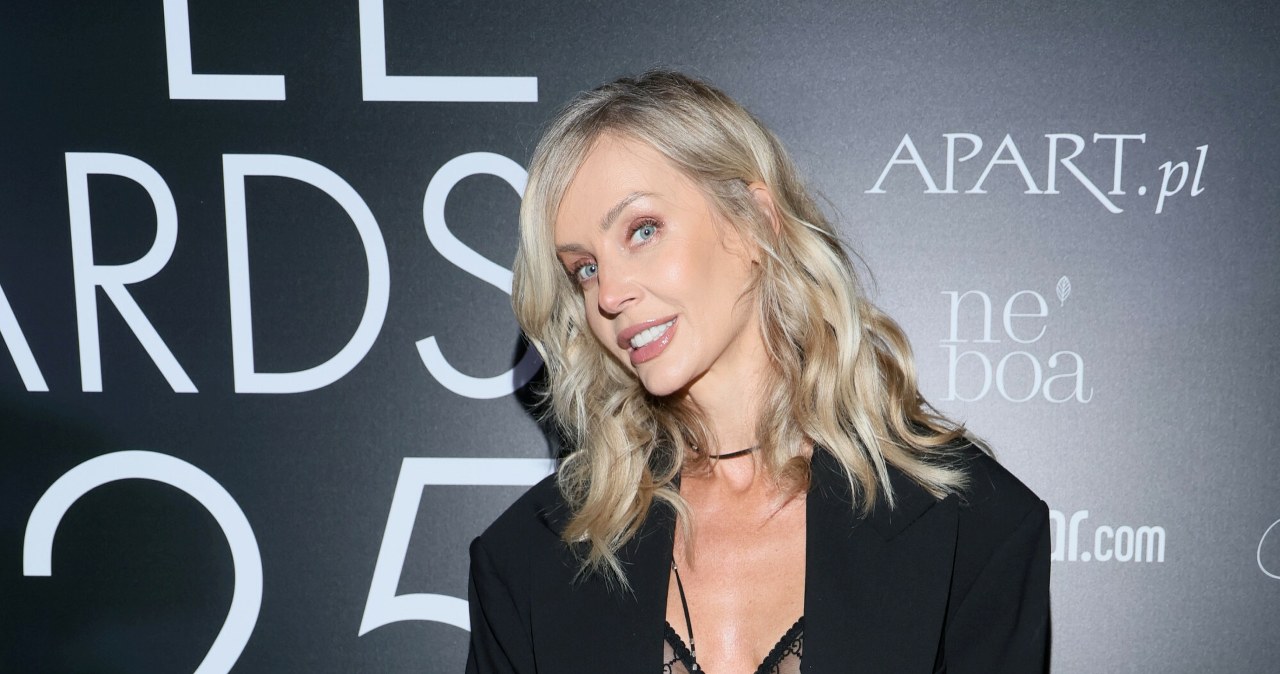 Ten look Agnieszki Woźniak-Starak przyciąga uwagę z daleka. Hit wiosny 2026