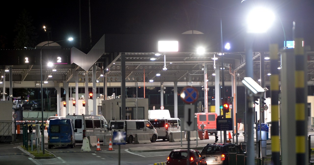 Ukraińcy chcieli wjechać autokarem do Polski. W środku roiło się od Rosjan