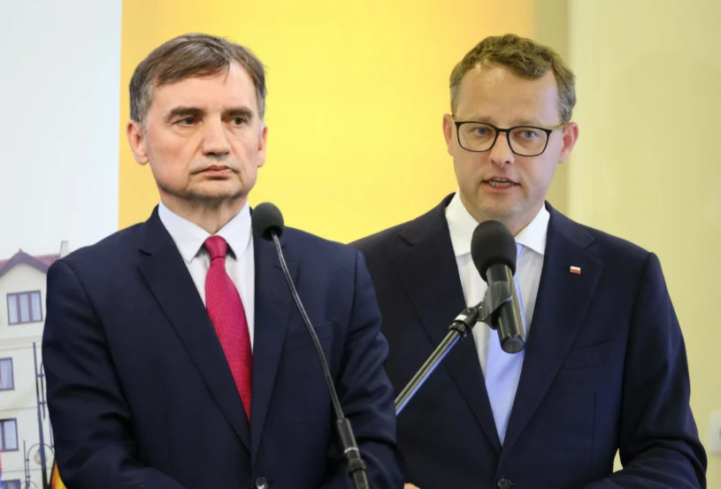 Nowy sondaż o Ważniakowi i Romanowskim. Blisko 70 proc. stawia sprawę jasno