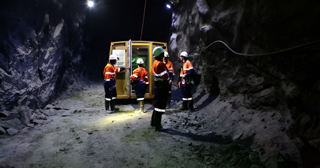 Tajemnice ciemnej materii. Podziemne laboratorium i wielki eksperyment
