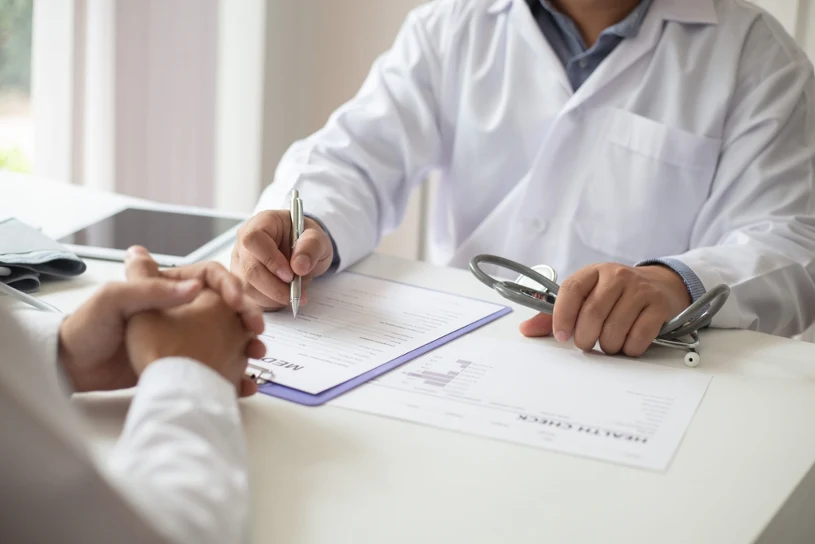 Często bierzesz L4 w piątki lub poniedziałki? Spodziewaj się kontroli