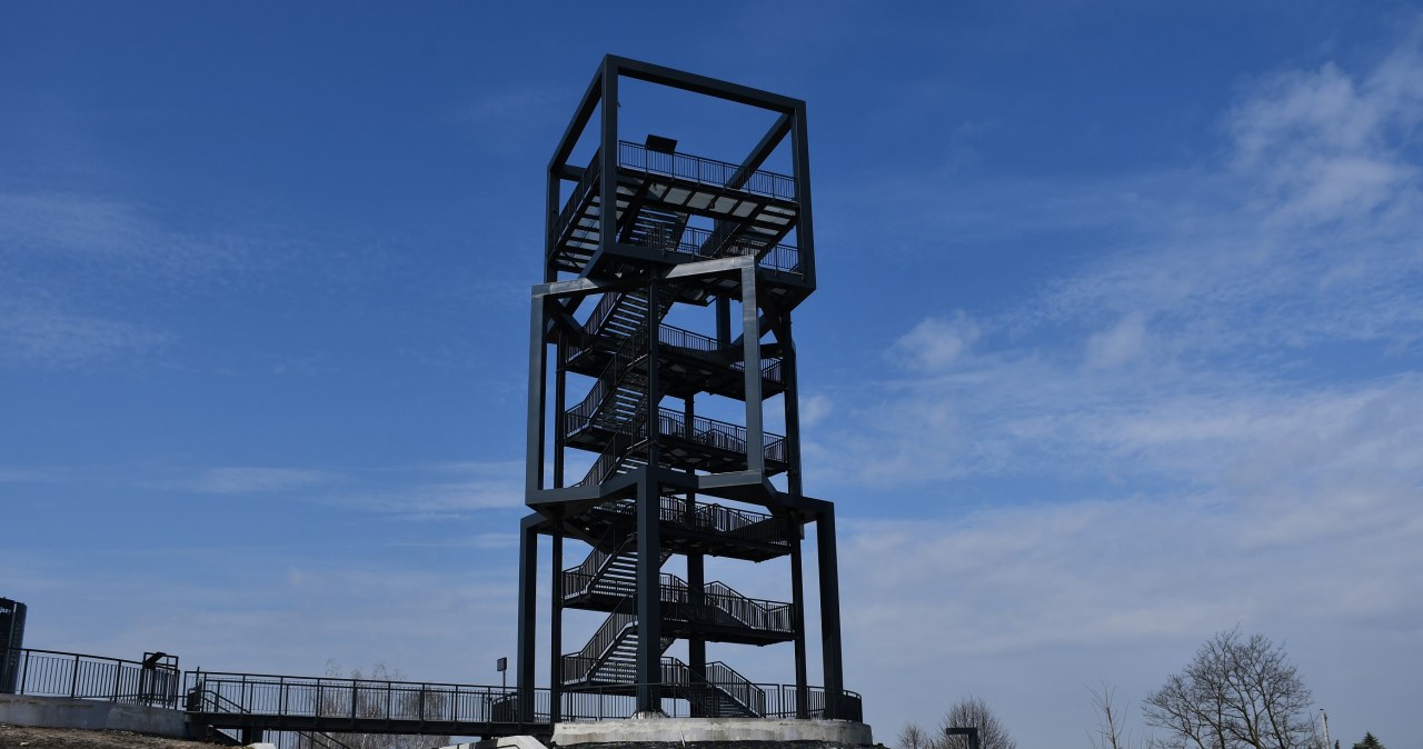Nowa wieża widokowa im. Witolda Pileckiego w Chełmku dostępna przez cały rok