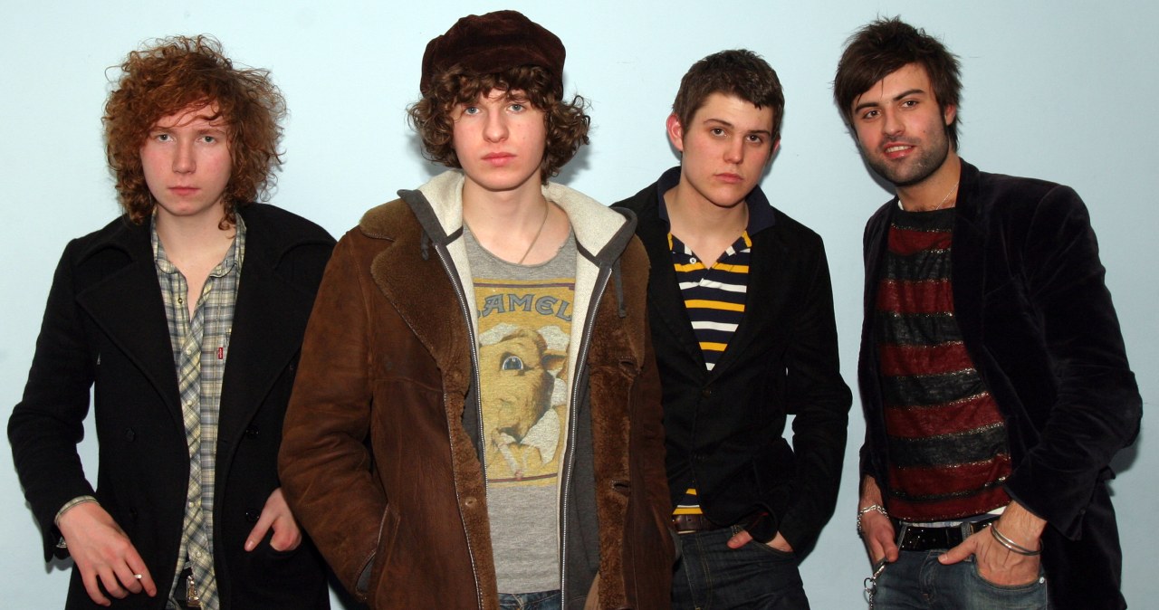 Lider The Kooks wspomina trudne początki kariery. "Popełniłem błędy"