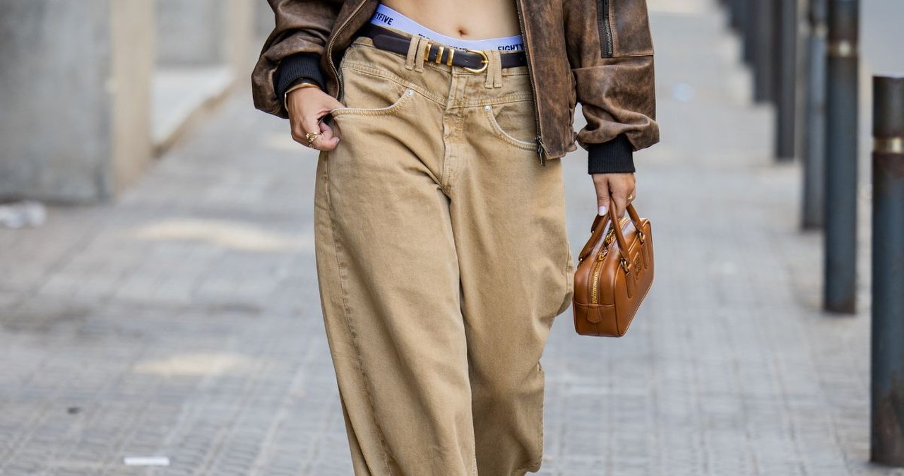 Hit wiosny 2026: te spodnie pasują niemal wszystkim. Sprawdź, jak je nosić