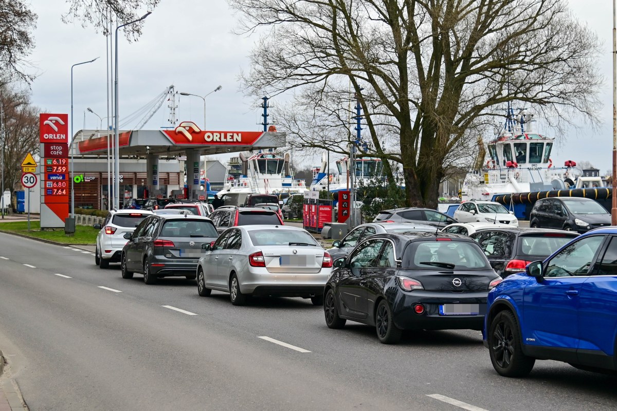 Turystyka paliwowa w Świnoujściu? Kierowcy z Niemiec szturmują stacje