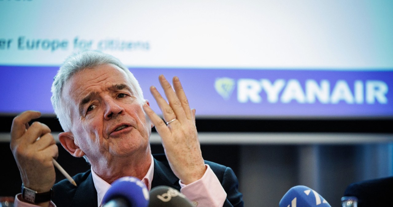 Wielogodzinne kolejki na lotniskach. Szef Ryanaira: Głosowałeś za to stój
