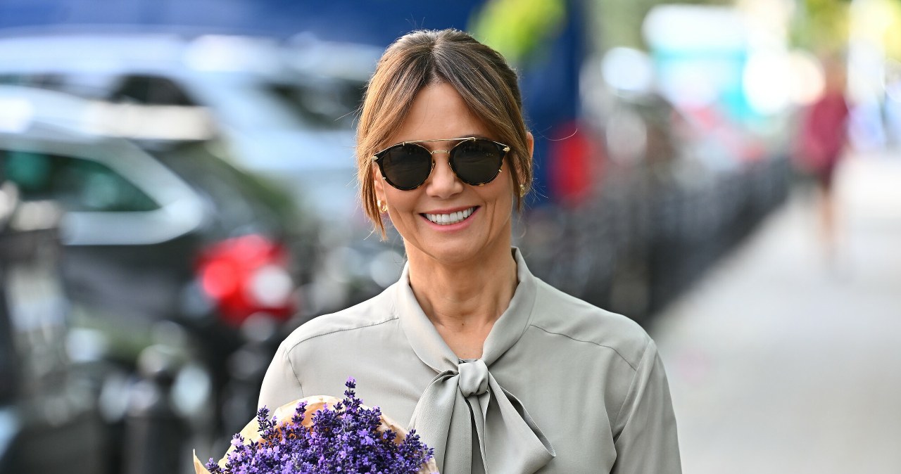 Jak ubrać się do biura wiosną? Ta stylizacja Kingi Rusin to hit