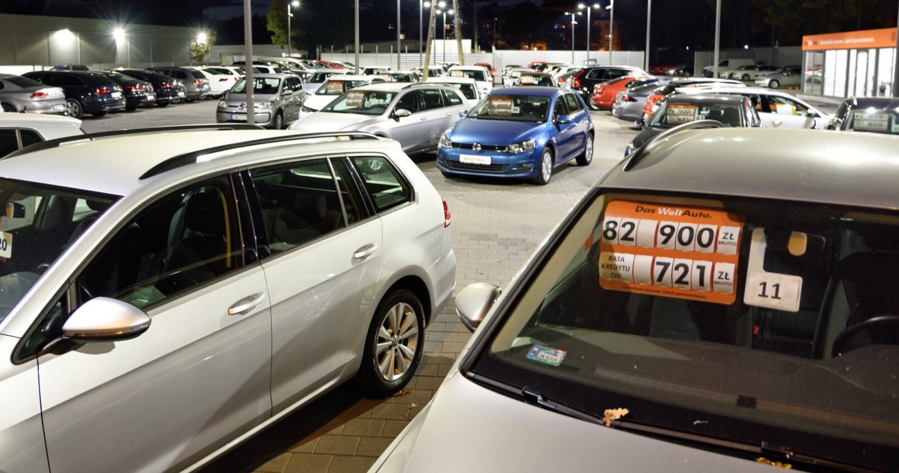 Auto do 50 tys. zł. Kupujący najbardziej boją się kosztownej miny