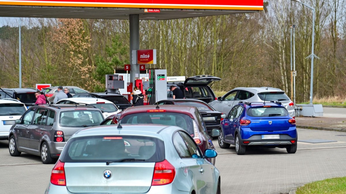 Turystyka paliwowa kwitnie. Niemcy masowo tankują na przygranicznych stacjach w Polsce