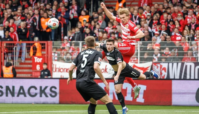 Widowiskowy strzał, a później taki cios. Polacy w centrum akcji w Niemczech