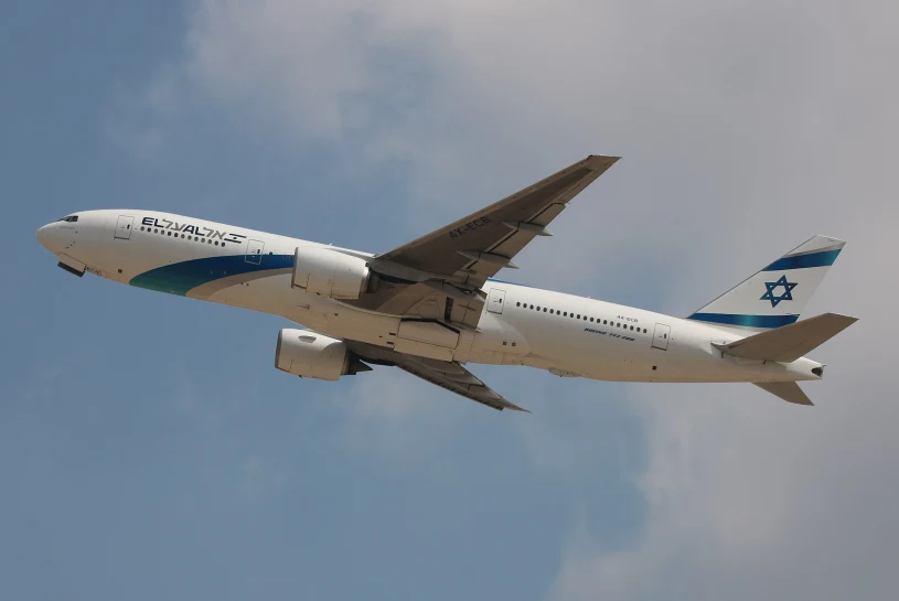 Dwa izraelskie samoloty przebazowane do Radomia. Powodem wojna