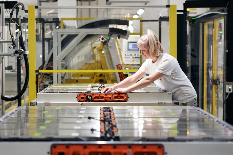Europa weryfikuje elektryczną rewolucję. Rynek zaczyna się korygować