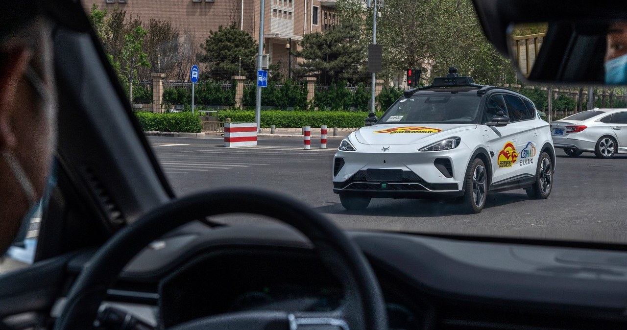 System się zawiesił, auta stanęły. Europa i Polska wchodzą w ten sam model