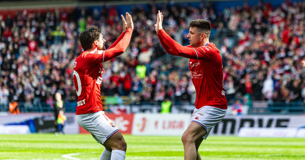 Grad goli i zwrot akcji w Krakowie. Wisła dała wielkie show