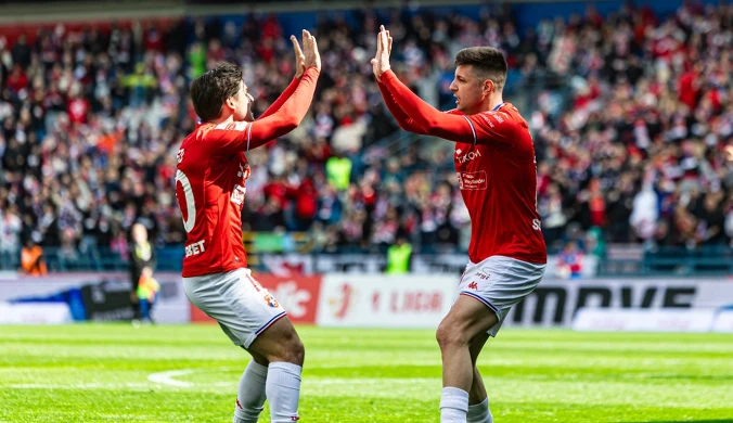 Grad goli i zwrot akcji w Krakowie. Wisła dała wielkie show