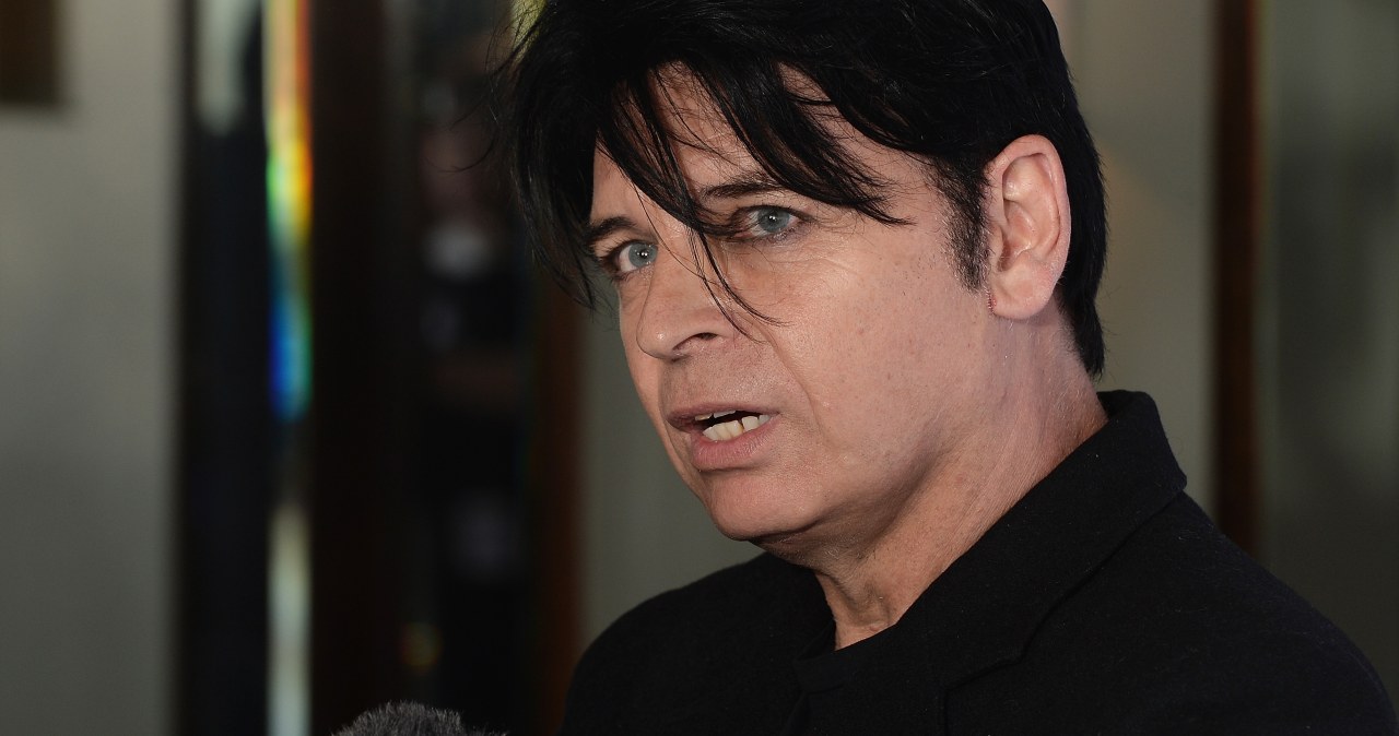 Niemal całkowicie stracił słuch. Gwiazdor nie rezygnuje z koncertów