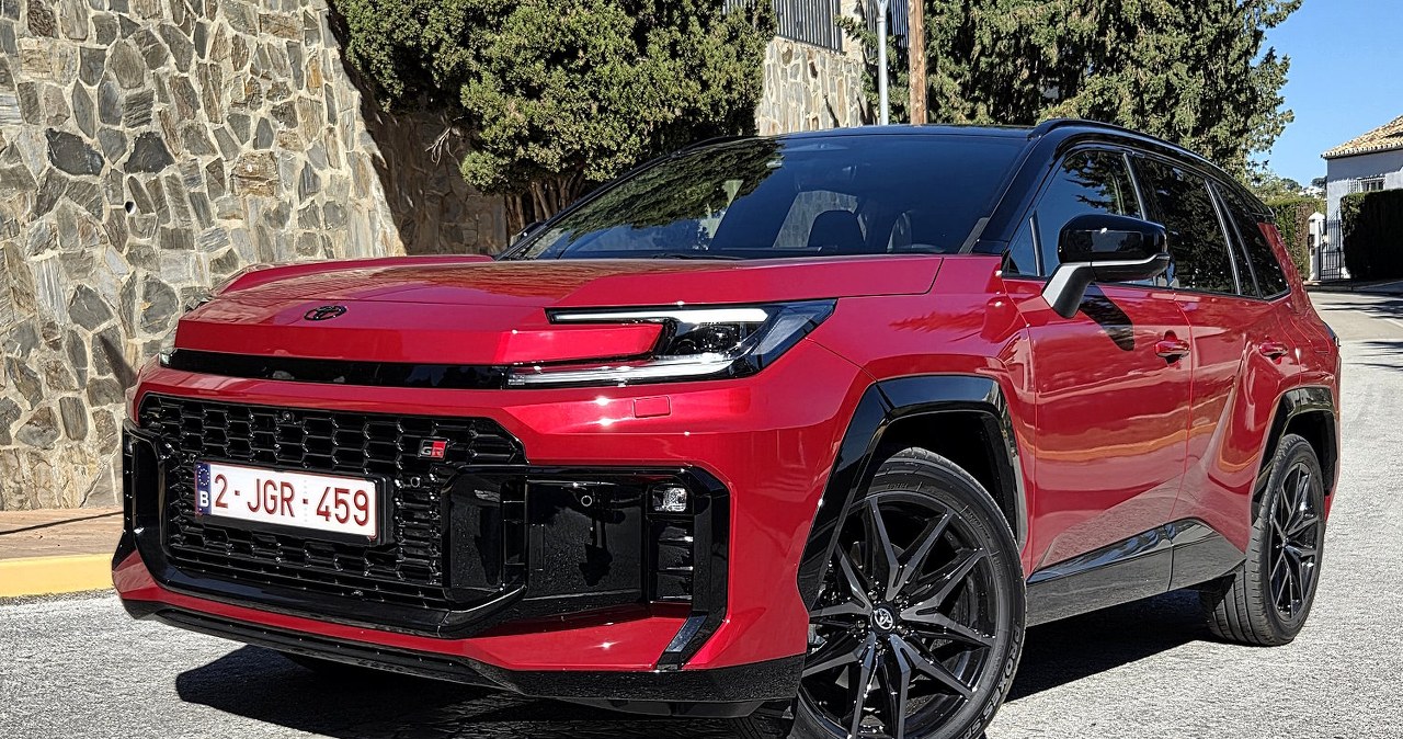 Dni otwarte Toyoty RAV4. Jest okazja, by przetestować nowe napędy hybrydowe