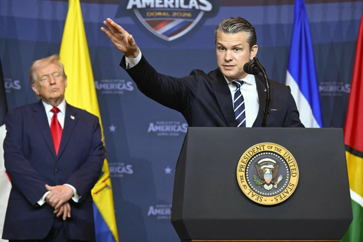 Szef departamentu wojny - Pete Hegseth stał się głównym politycznym celem demokratów. Przedstawicielka Izby Reprezentantów Yassamin Ansari (demokratka z Arizony) zapowiedziała złożenie wniosku o impeachment sekretarza. Zarzutów wobec szefa Pentagonu jest wiele i brzmią bardzo poważnie.