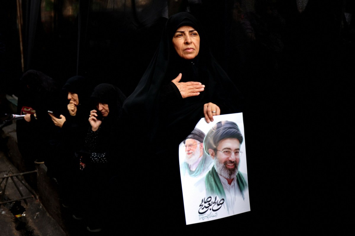 Nie ma Modżtaby Chameneiego. Kto rządzi Iranem i negocjuje z USA?